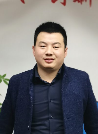 张总 1.jpg 张总 1.jpg