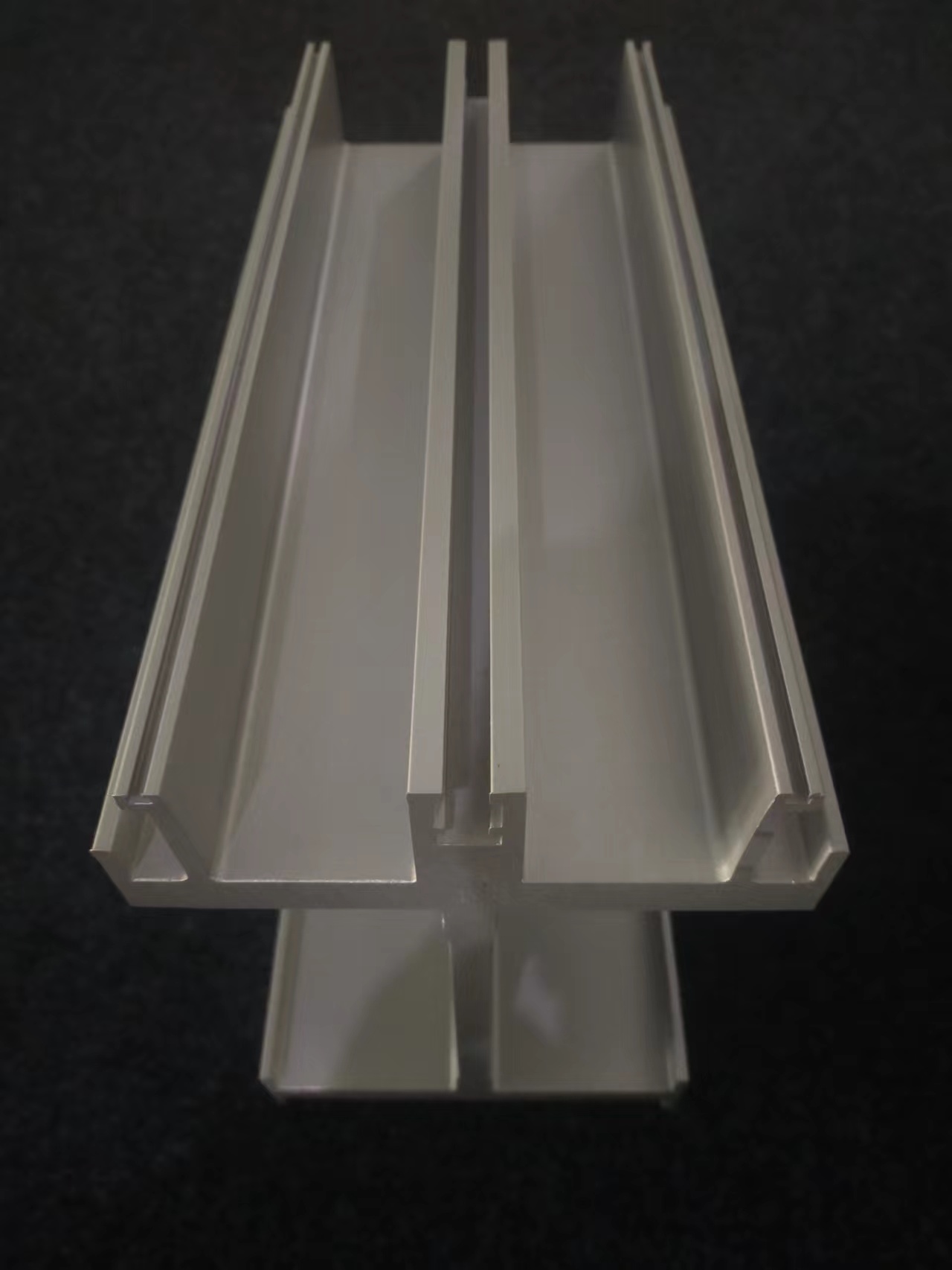 aluminium extrusion for construction structural parts