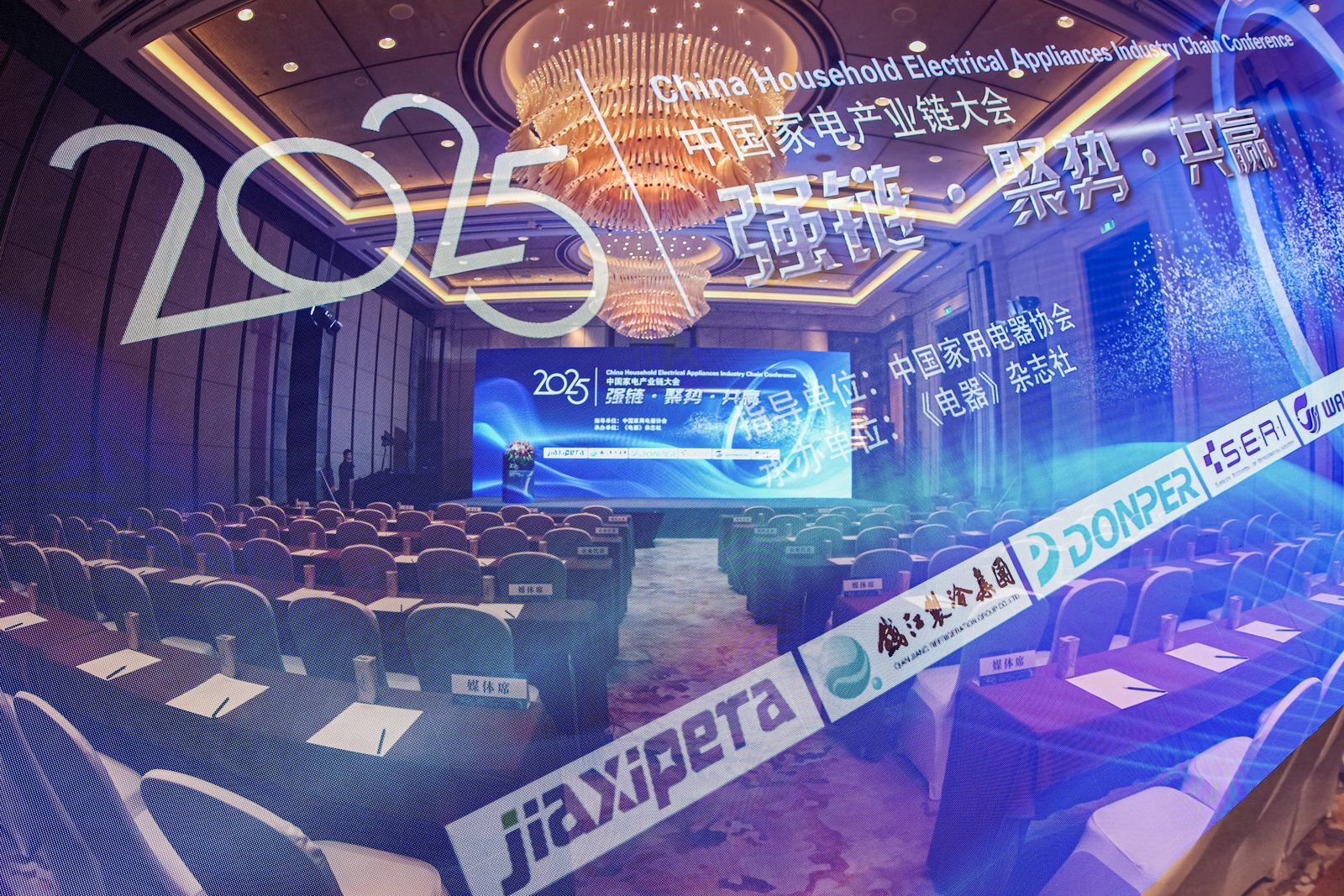 luju5565.jpg~tplv 9lv23dm2t1 resize animforce v1 1600 3000 gif (1)