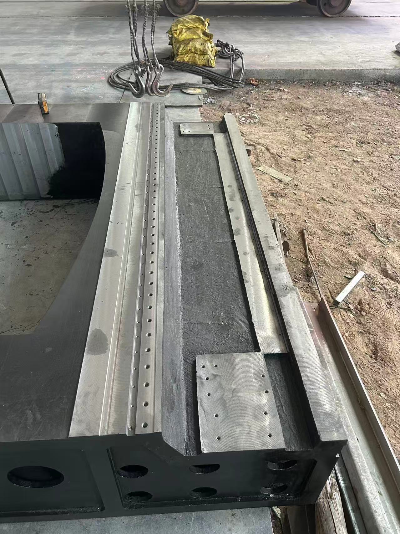 large cast iron machine tool beds / industrial equipment bases: core structure for heavy duty equipment with ultra load bearing capacity and long term stability