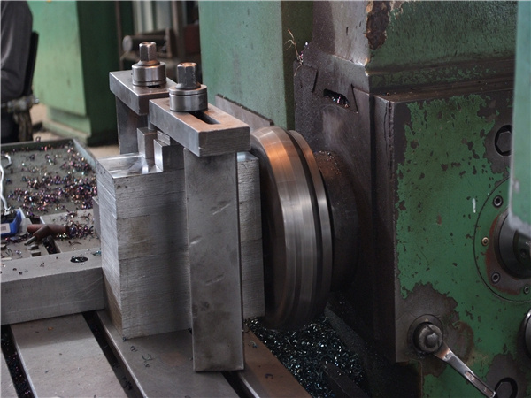 Auto Parts Alloy Steel with TQ1 Kind&Co Toughness Tool Steel Plate Metal Sheet Pipe - Image 6