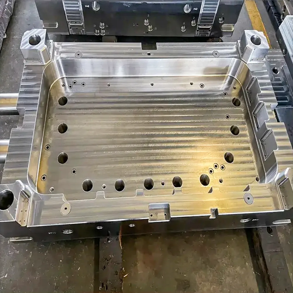 Auto Parts Plastic Injection Mold with Mould Tool Holder Mold Base Holder Die Casting Die