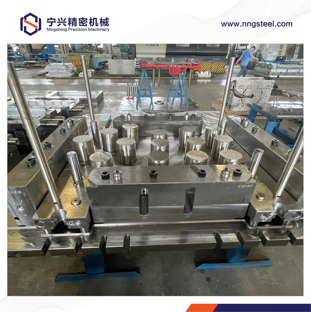 Plastic Injection Mold Design Mould with Mold Base (Ejector plate) Automobile Deflector High Pressure Die Casting - Image 6