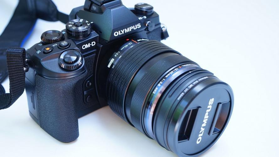 Camera and lens for autofocus applications
